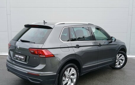 Volkswagen Tiguan II, 2021 год, 3 100 000 рублей, 6 фотография