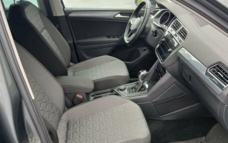 Volkswagen Tiguan II, 2021 год, 3 100 000 рублей, 14 фотография