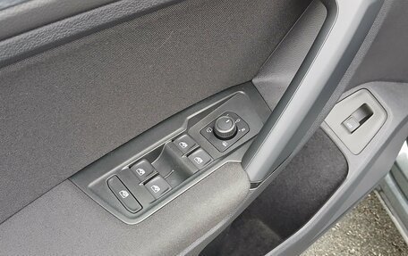 Volkswagen Tiguan II, 2021 год, 3 100 000 рублей, 22 фотография