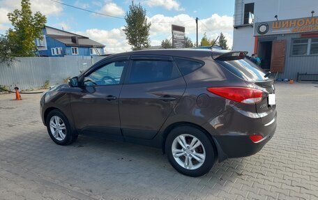 Hyundai ix35 I рестайлинг, 2013 год, 1 065 000 рублей, 4 фотография