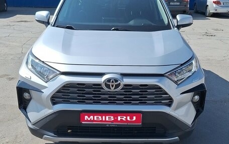 Toyota RAV4, 2020 год, 2 700 000 рублей, 1 фотография
