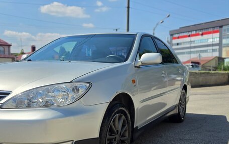Toyota Camry V40, 2005 год, 700 000 рублей, 2 фотография