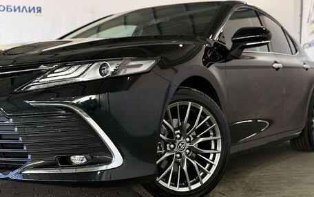 Toyota Camry, 2023 год, 3 799 000 рублей, 10 фотография