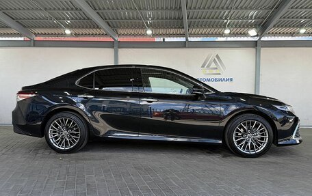 Toyota Camry, 2023 год, 3 799 000 рублей, 6 фотография