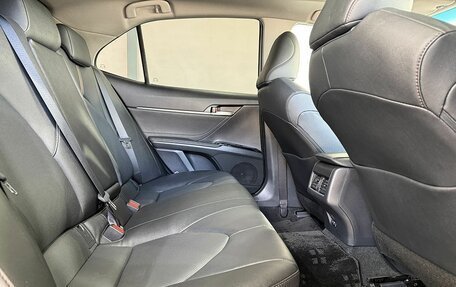 Toyota Camry, 2023 год, 3 799 000 рублей, 14 фотография