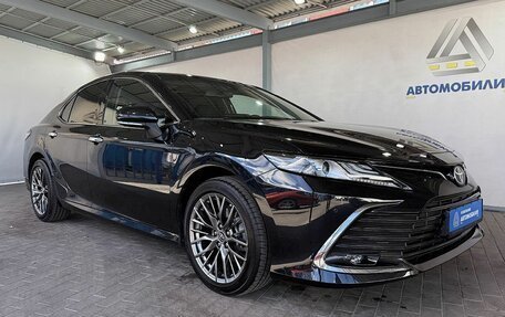Toyota Camry, 2023 год, 3 799 000 рублей, 7 фотография