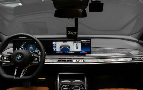 BMW 7 серия, 2025 год, 16 500 000 рублей, 26 фотография