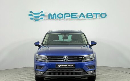 Volkswagen Tiguan II, 2018 год, 2 350 000 рублей, 2 фотография