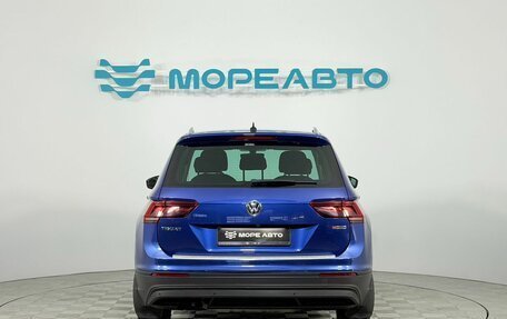 Volkswagen Tiguan II, 2018 год, 2 350 000 рублей, 6 фотография