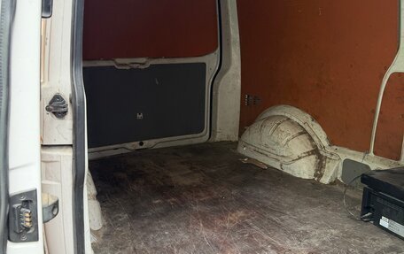 Volkswagen Transporter T5 рестайлинг, 2011 год, 900 000 рублей, 6 фотография