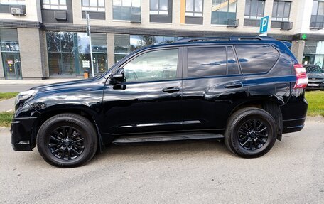 Toyota Land Cruiser Prado 150 рестайлинг 2, 2015 год, 3 980 000 рублей, 5 фотография