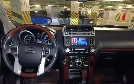 Toyota Land Cruiser Prado 150 рестайлинг 2, 2015 год, 3 980 000 рублей, 7 фотография