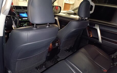 Toyota Land Cruiser Prado 150 рестайлинг 2, 2015 год, 3 980 000 рублей, 13 фотография