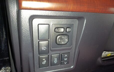 Toyota Land Cruiser Prado 150 рестайлинг 2, 2015 год, 3 980 000 рублей, 16 фотография