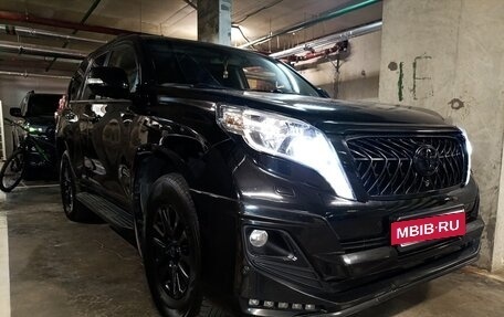 Toyota Land Cruiser Prado 150 рестайлинг 2, 2015 год, 3 980 000 рублей, 10 фотография