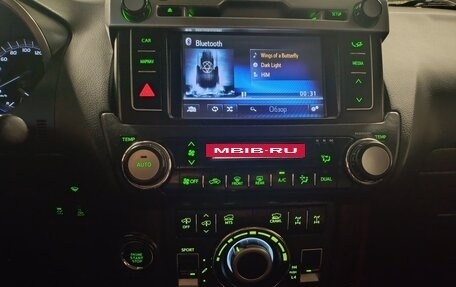 Toyota Land Cruiser Prado 150 рестайлинг 2, 2015 год, 3 980 000 рублей, 19 фотография