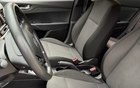 Hyundai Solaris II рестайлинг, 2017 год, 1 200 000 рублей, 4 фотография