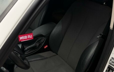 BMW 3 серия, 2017 год, 2 399 000 рублей, 31 фотография