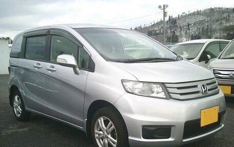 Honda Freed I, 2016 год, 923 000 рублей, 3 фотография