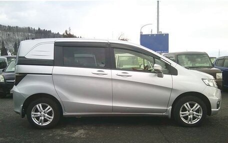 Honda Freed I, 2016 год, 923 000 рублей, 4 фотография