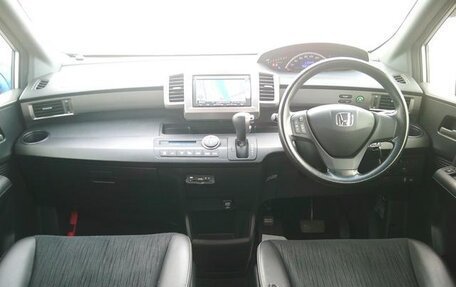 Honda Freed I, 2016 год, 923 000 рублей, 12 фотография