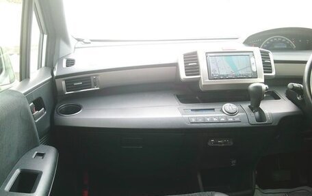 Honda Freed I, 2016 год, 923 000 рублей, 20 фотография