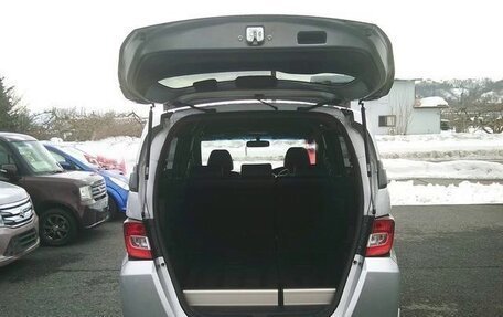 Honda Freed I, 2016 год, 923 000 рублей, 28 фотография