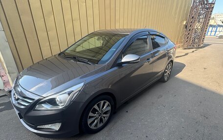Hyundai Solaris II рестайлинг, 2015 год, 1 150 000 рублей, 4 фотография