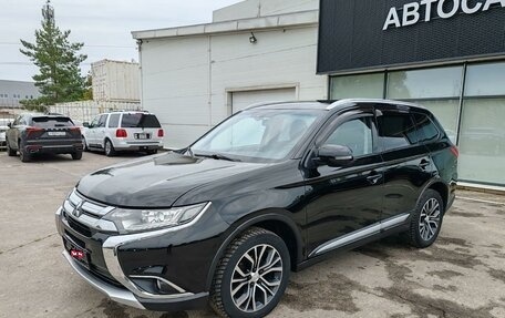 Mitsubishi Outlander III рестайлинг 3, 2015 год, 1 749 000 рублей, 1 фотография