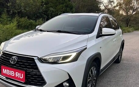 Toyota Yaris XP150 рестайлинг, 2023 год, 1 710 000 рублей, 1 фотография