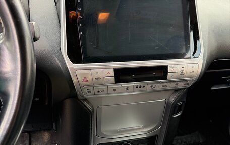 Toyota Land Cruiser Prado 150 рестайлинг 2, 2021 год, 5 950 000 рублей, 11 фотография