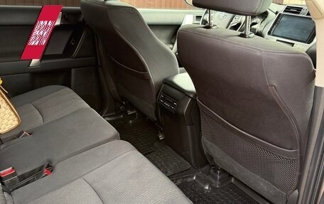 Toyota Land Cruiser Prado 150 рестайлинг 2, 2021 год, 5 950 000 рублей, 13 фотография