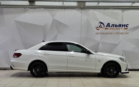 Mercedes-Benz E-Класс, 2012 год, 1 350 000 рублей, 2 фотография