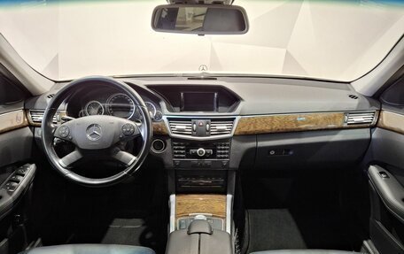 Mercedes-Benz E-Класс, 2012 год, 1 350 000 рублей, 9 фотография