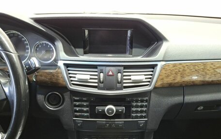 Mercedes-Benz E-Класс, 2012 год, 1 350 000 рублей, 13 фотография