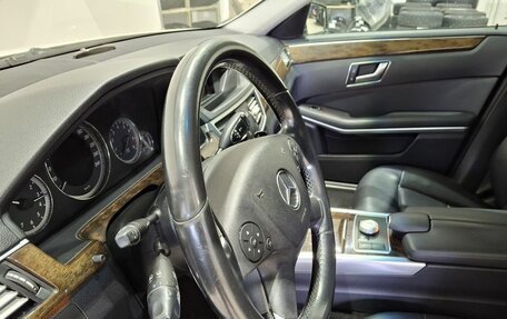 Mercedes-Benz E-Класс, 2012 год, 1 350 000 рублей, 24 фотография