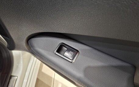 Mercedes-Benz E-Класс, 2012 год, 1 350 000 рублей, 29 фотография