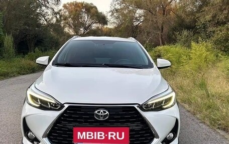 Toyota Yaris XP150 рестайлинг, 2023 год, 1 710 000 рублей, 2 фотография