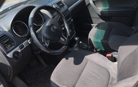 Skoda Yeti I рестайлинг, 2014 год, 1 200 000 рублей, 20 фотография