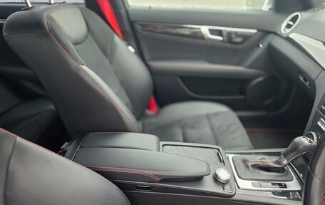 Mercedes-Benz C-Класс, 2013 год, 1 780 000 рублей, 17 фотография