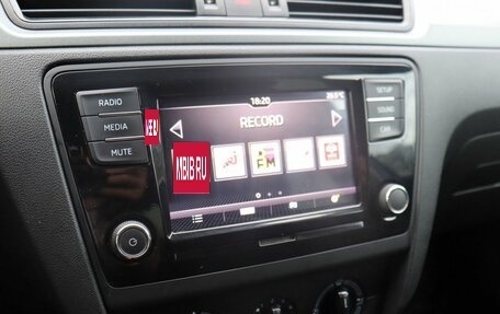 Skoda Rapid I, 2018 год, 1 300 000 рублей, 15 фотография