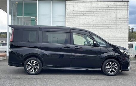 Honda Stepwgn IV, 2020 год, 1 749 000 рублей, 4 фотография