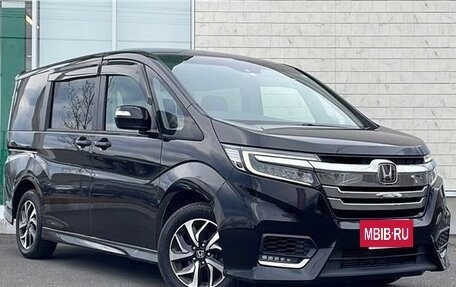 Honda Stepwgn IV, 2020 год, 1 749 000 рублей, 3 фотография