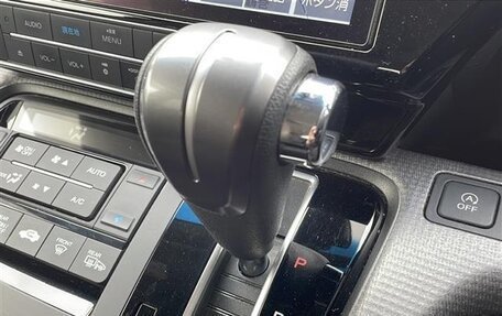 Honda Stepwgn IV, 2020 год, 1 749 000 рублей, 16 фотография