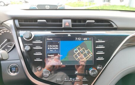 Toyota Camry, 2019 год, 2 900 000 рублей, 9 фотография