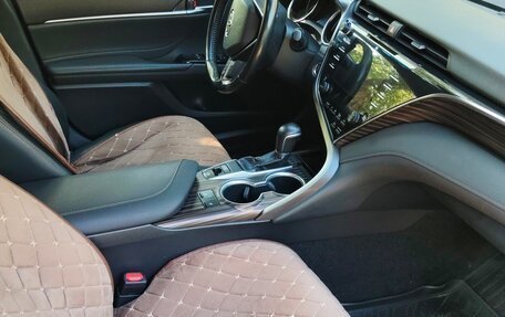 Toyota Camry, 2019 год, 2 900 000 рублей, 12 фотография