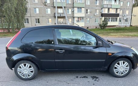 Ford Fiesta, 2005 год, 240 000 рублей, 5 фотография