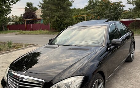Mercedes-Benz S-Класс, 2010 год, 1 950 000 рублей, 20 фотография