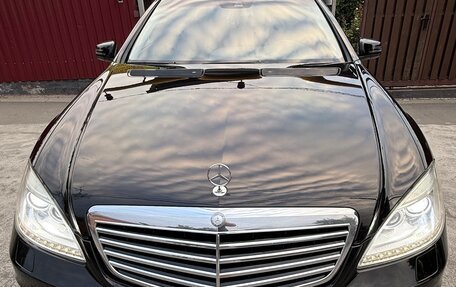 Mercedes-Benz S-Класс, 2010 год, 1 950 000 рублей, 29 фотография