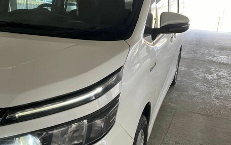 Toyota Voxy III, 2014 год, 1 795 000 рублей, 7 фотография